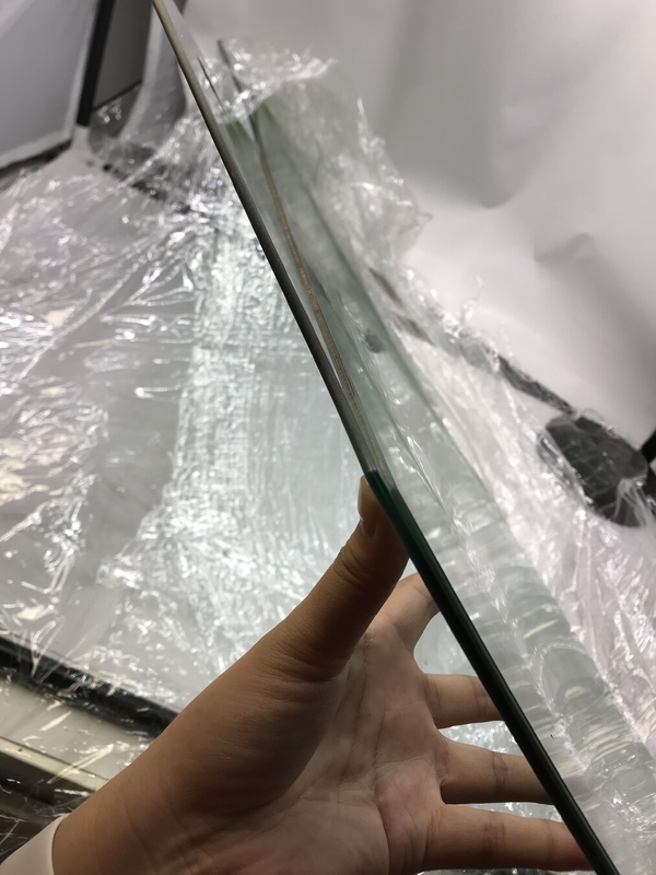 MOVING SIDE GLASS - FRONT DOOR - LEFT HAND - ASSYMETRIC LAMINATED  FOR MY (-2024)1582616-01-A