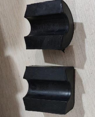 Un buon prezzo. Boccola divisa barra stabilizzatrice anteriore per Tesla Model S (2012-2015) 1188487-00-D in linea